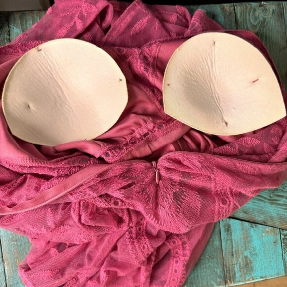 Honey Punch Pink Lace Romper Maxi Dress Size Small Plunging Neckline Feminine - Picture 15 of 15